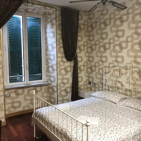 Friend House 2 Hotel